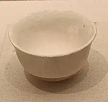 青釉深腹瓷盅,唐