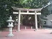 西鳥居