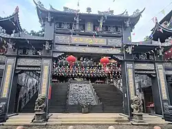 位于金沙镇的张圣真君祖殿，又名金沙堂，为第四批县级文物保护单位。