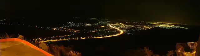 苗栗縣銅鑼鄉雙峰山夜景