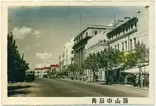 1950年代的中山路，中央为交通银行大楼