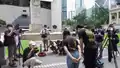 香港大學學生會代表獻花