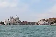 從圣马可湾（Bacino di San Marco）欣賞海关大楼博物馆和大運河的景色