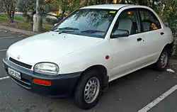 馬自達121（1990年-1998年） 更多：Autozam Revue