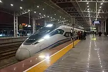 CRH380D担当的G7025次于常州站