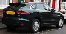 F-Pace 車尾