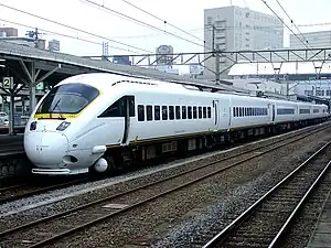 路線：長崎本線列車：JR九州885系電車 - 鷗號