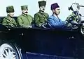 1922年9月10日，總司令穆斯塔法·凱末爾帕夏 (Mushir Mustafa Kemal Pasha) 與費夫齊·恰克馬克帕夏 (Mushir Fevzi Pasha) 和副官薩利赫·博佐克（英语：） (Salih Bey) 少校一起抵達伊茲密爾。