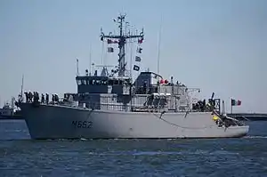 French Tripartite minehunter Céphée