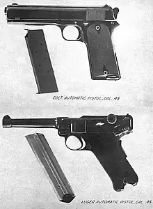 1907年，M1905被用以跟.45口徑的魯格手槍進行測試，留意其「骨刺型」擊錘。