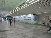 钟楼地下通道E、J出入口施工围挡 (2023年8月)