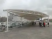 地面联络通道（2023年3月，此时已安装雨棚）