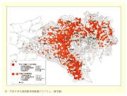 在东京的红色区域中，多数建筑是木造住宅，且密度超过每公顷55栋。这种区域被称为木造住宅密集地域（日语：），火灾隐患大，且基础设施匮乏。