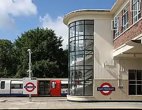 英國倫敦 East Finchley 地鐵站，1937年