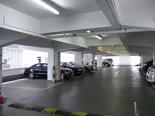 清拆前的美利道停車場大廈內貌