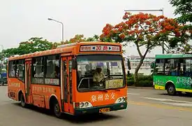 亚星JS6770H（2004.8 - 2006.8）