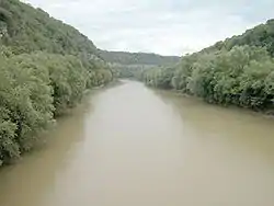 蓝草地区的肯塔基河