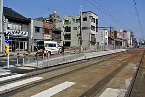 田原町方向月台（2015年3月31日）