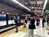 安邦線月台與列車