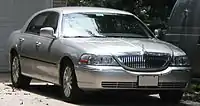 2003 Lincoln Town Car