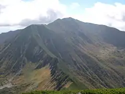 戶蔦別岳眺望幌尻岳