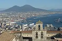 從拿坡里望向維蘇威火山，2006年