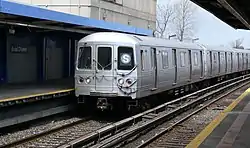 Rockaway Park Shuttle at Broad Channel