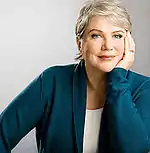 Photographic portrait of Julia Sweeney