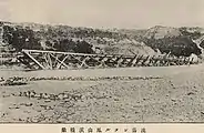 1898年被洪水沖毀的第一代鳳山溪橋桁架梁