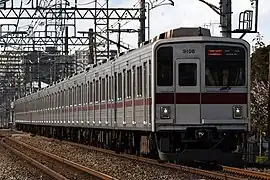 東武9000型