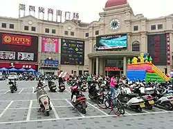 阳西街景