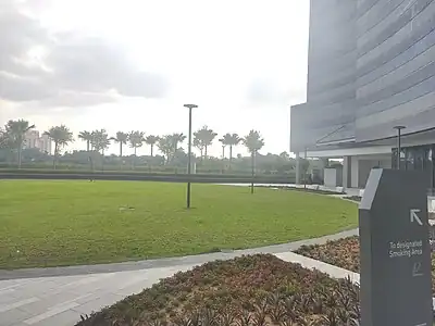 商场的户外绿地