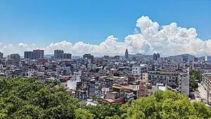 自凤山远眺汕尾市区