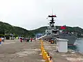 中正軍港9號碼頭開放參觀中的武昌軍艦左後方