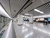 荃灣綫1、2號月台（2022年5月）