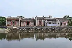 诚翁李公祠、峻峰李公祠、绿村李公祠、芳裕家塾