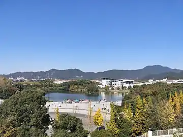 ;图书馆远景